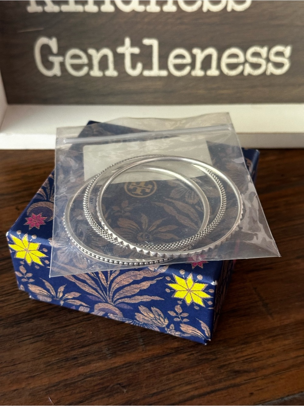 LAGOS Sterling Silver Bangle Bracelet Set of 3 - Picture 8 of 12